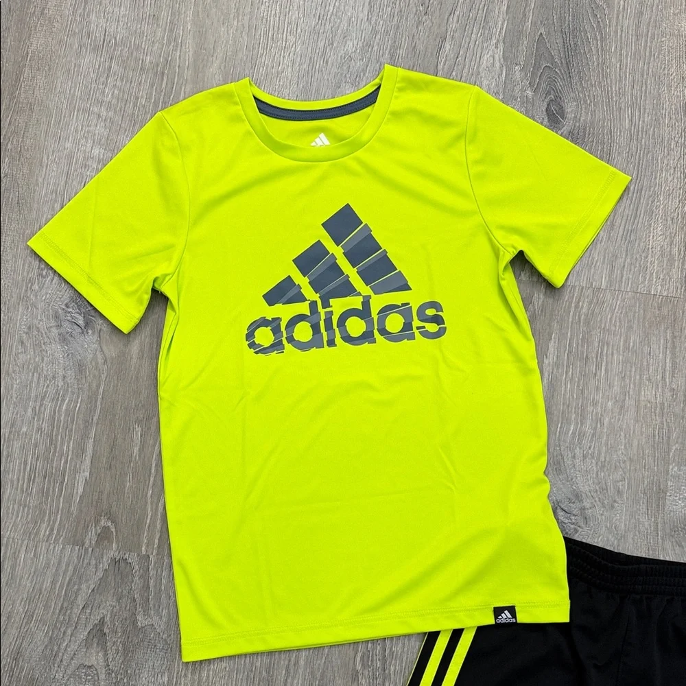 adidas Neon Yellow & Black Kids Short Set - Picture 2 of 6